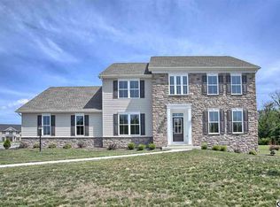 4 Bellwood Ct, Carlisle, PA 17013