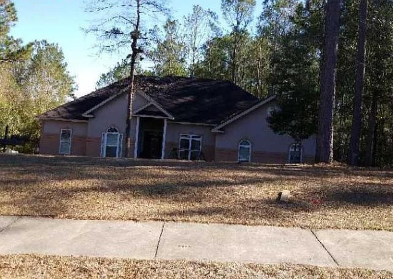2nd image of 8146 Delta Woods Dr