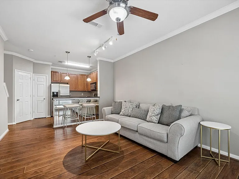 9200 Westheimer Rd #1902 — Photo 4