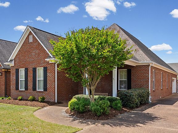 2nd image of 6233 Charleston Ct