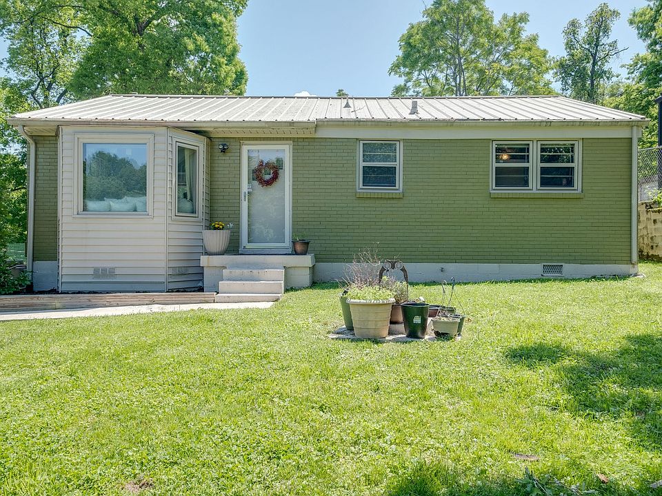 1st image of 906 Kirby Ave