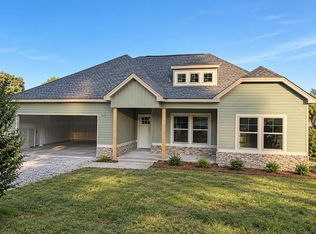102 Osburn Ct, Chickamauga, GA 30707