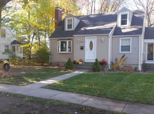 1047 Plymouth St, Windsor, CT 06095