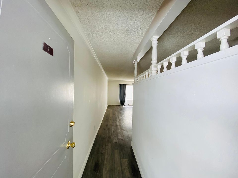 1st image of 5231 Zelzah Ave APT 7
