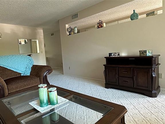 4th image of 2221 Norwegian Dr APT 35