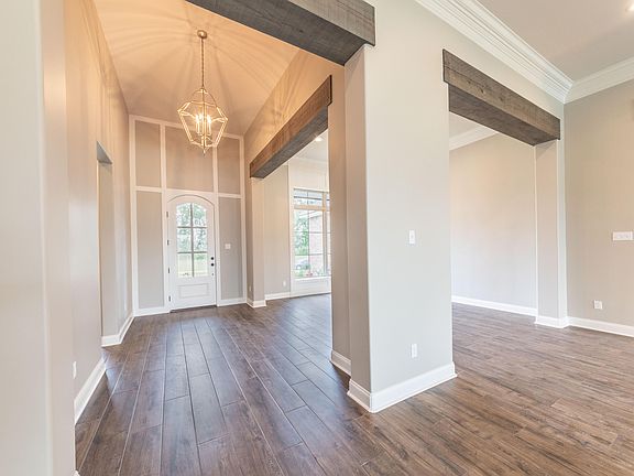 2nd image of 203 Fawn Crest Dr