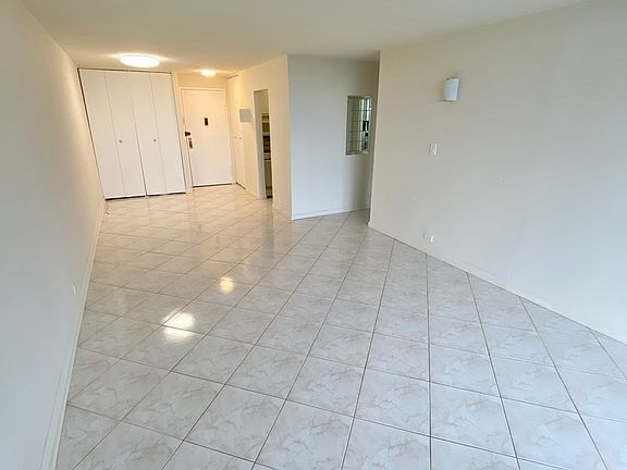 4th image of 150-38 Union Tpke Penthouse F