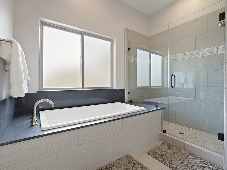 9403 E Jahant Rd — Photo 12