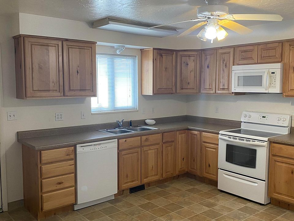 1st image of 336 E Birchwood Dr Unit 8