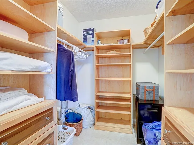 184 NE Edgewater Dr #1001 — Photo 48