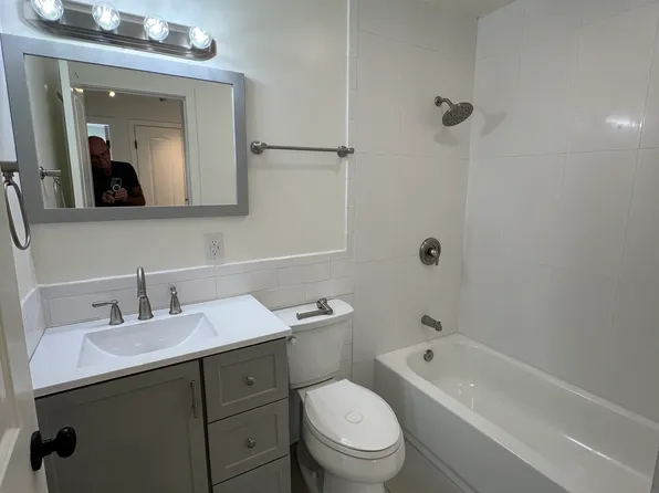 211 E Mission Ave APT 9, Spokane, WA 99202