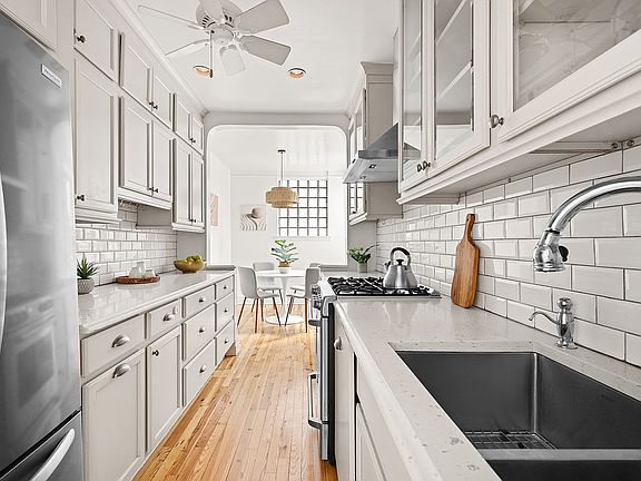 5th image of 44 Prospect Park W APT B7