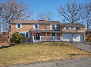 51 Juniper Ln, Berlin, CT 06037
