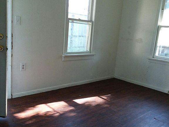5th image of 604 S Prospect St #10433783