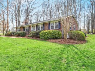 495 Lynnhaven Park Dr, Winston Salem, NC 27107