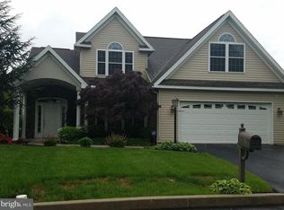 5837 Simsbury Dr, Harrisburg, PA 17111