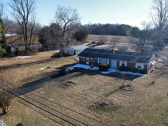 2nd image of 340 Hawkins Rd