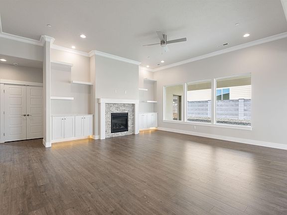 4th image of 3842 Barbera St