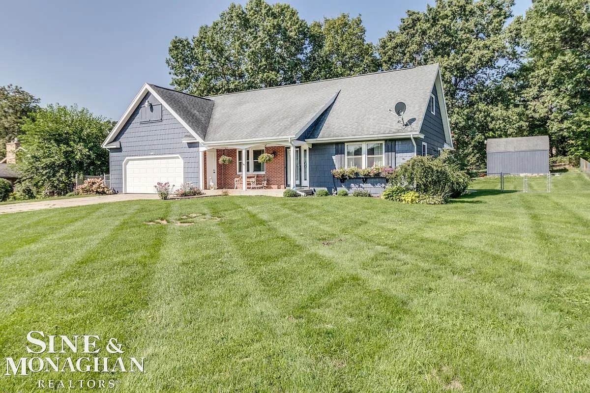 108 Shadowood Ln photo 1