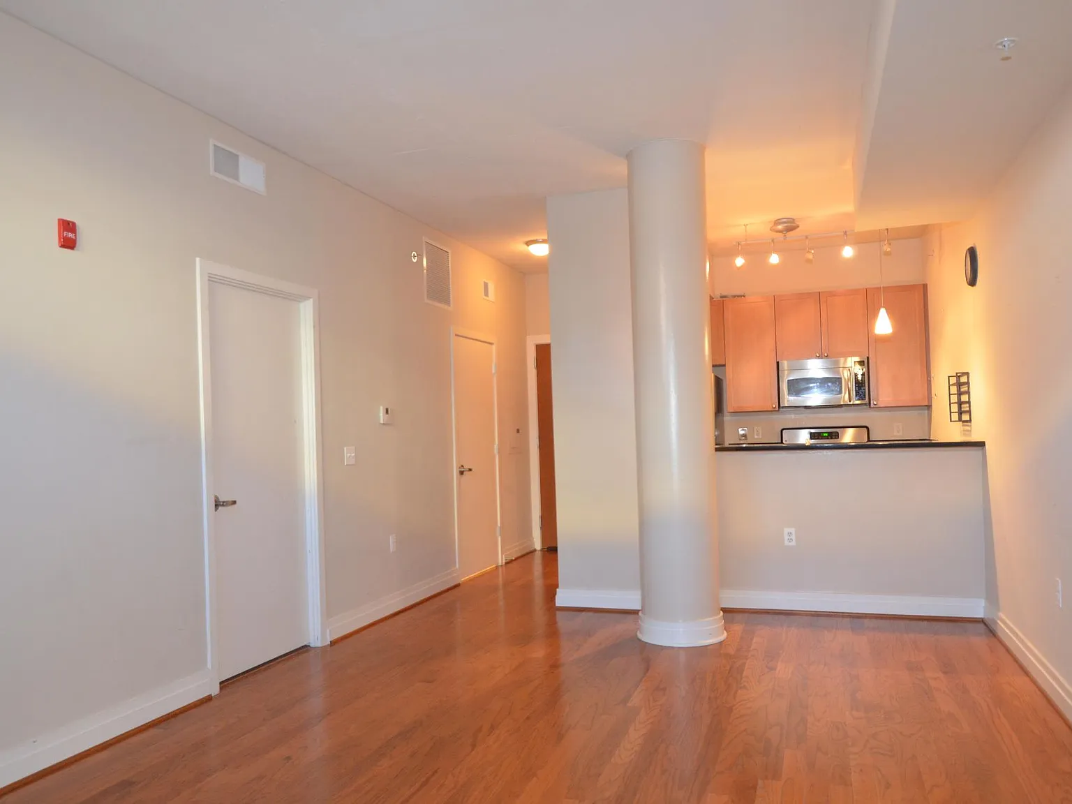 2120 Vermont Ave NW — Photo 3