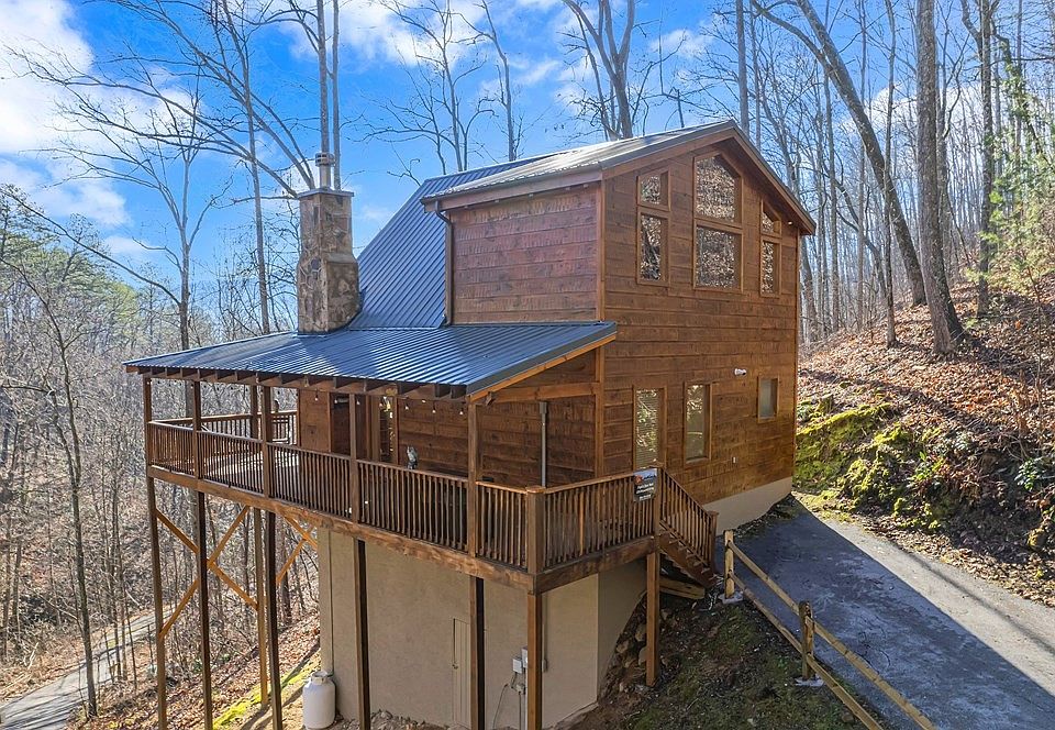 2318 Whipoorwill Hill Way, Sevierville, TN 37862 | Zillow