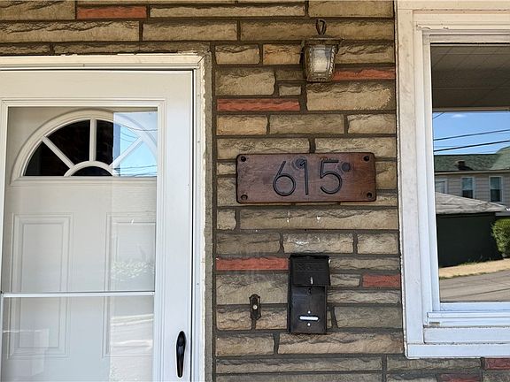 3rd image of 615 9th St