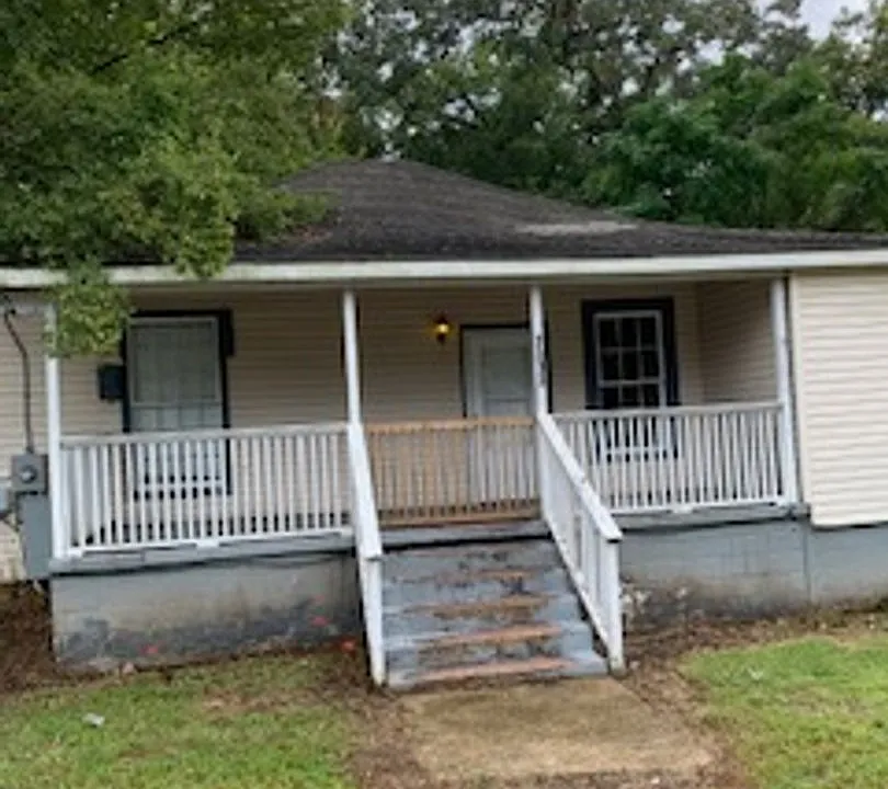 3313 Alabama Ave NE