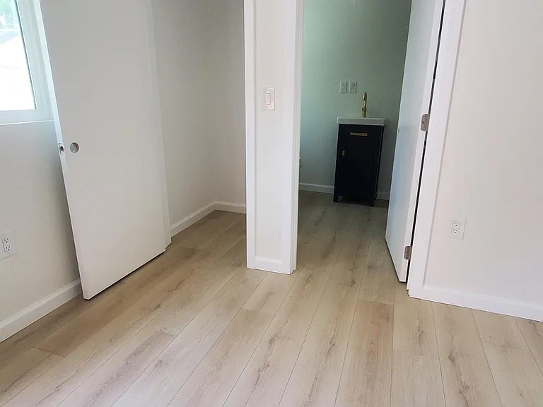 206 E Valencia Dr #B — Photo 5