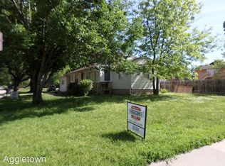 1004 McCollum St #12, Manhattan, KS 66502