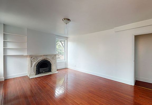2nd image of 286 W 11th St APT 3B