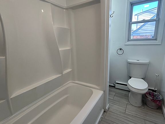 5th image of 120 Bridge St Floor 1