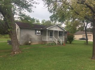 147 Old Waldron Rd, La Vergne, TN 37086