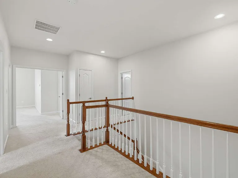 20920 Ashburn Heights Dr — Photo 27
