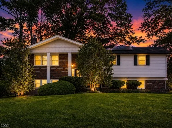 56 FRANCES DRIVE, Clark Twp., NJ 07066