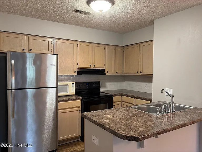 3009 Mulberry Ln #F — Photo 10