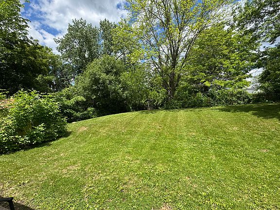 5th image of 229 Flintridge Dr #239