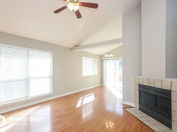 4th image of 1819 Taylor St