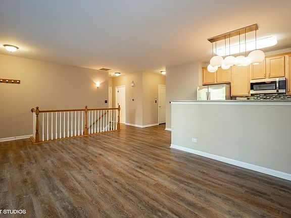 3rd image of 137 N Rose St #137