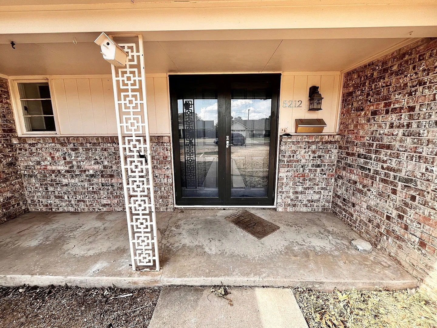 Amazing 4/2.5 in Prime Location! Minutes from Texas Tech and Hospitals! — Photo 4