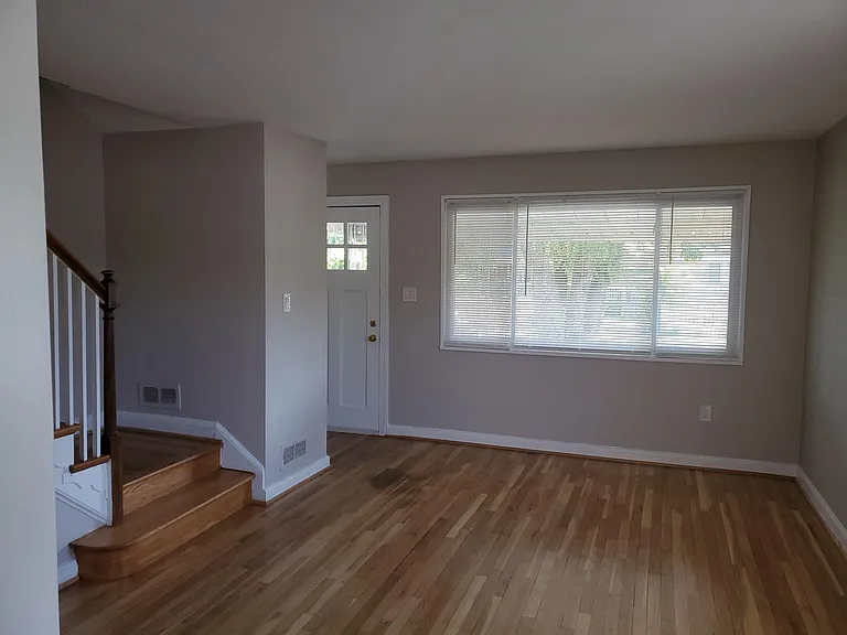 524 Duncan Ave — Photo 4