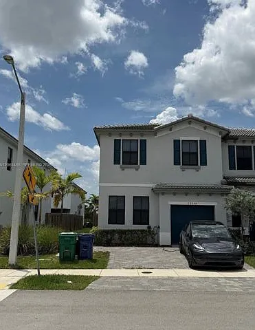 12944 SW 286th Ter — Photo 1