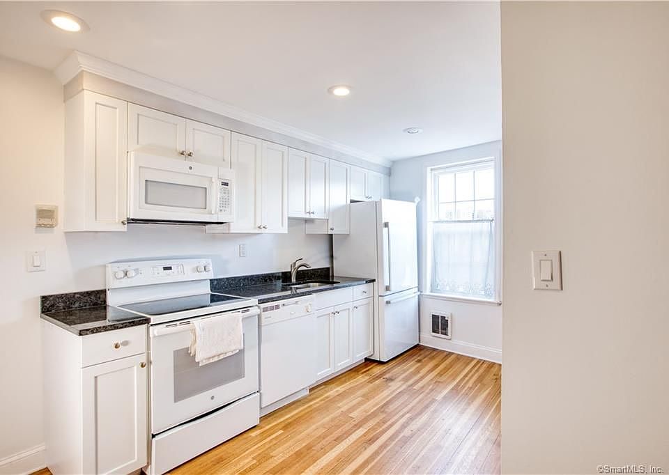 1st image of 833 Summer St #3F