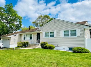 12 Ash Dr, Neptune, NJ