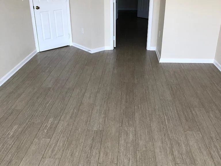 2936 Ashland Ln S — Photo 8