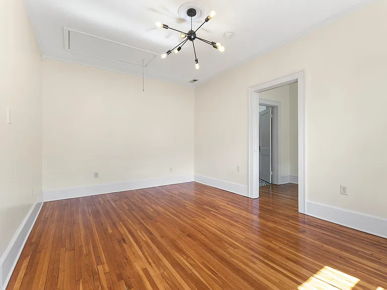 bedroom/ living room