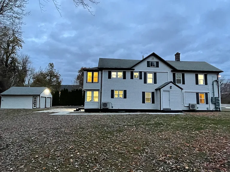 415 Naubuc Ave #1 — Photo 4
