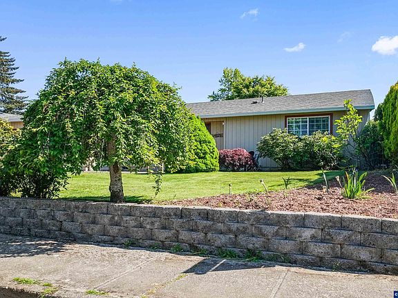 4th image of 4702 Settlers Dr NE