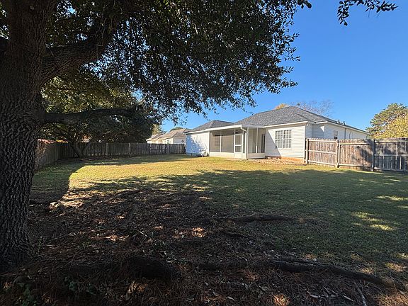 2nd image of 125 Castle Pines Dr