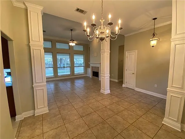 35 New Canaan Hills Ct — Photo 3
