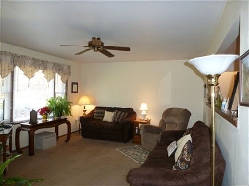 2nd image of 2594 Vanderburg St